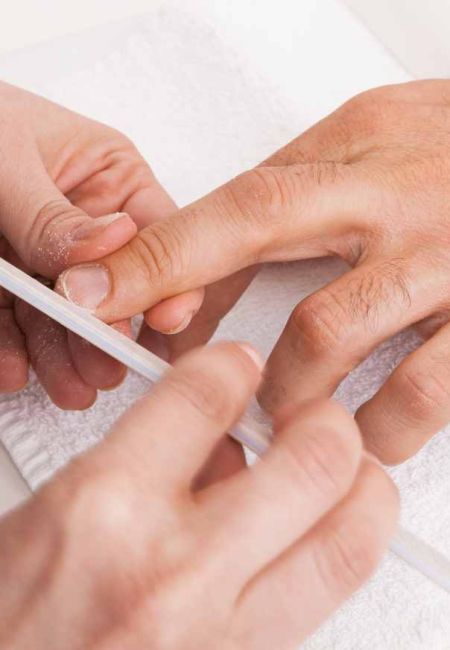 Manicura y pedicura para hombres en Alcorcón