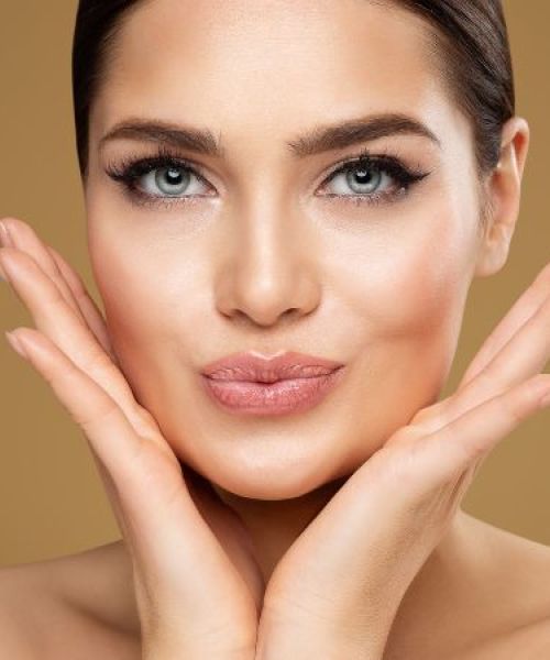 Revitaliza tu piel con tratamientos faciales en el Centro de Estética Viviana Luna de Alcorcón