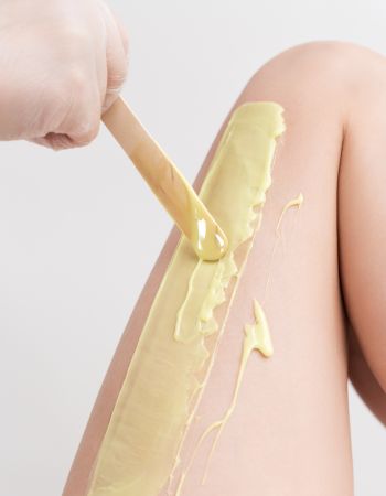 Depilación con cera tibia en centro estético Viviana Luna Alcorcón
