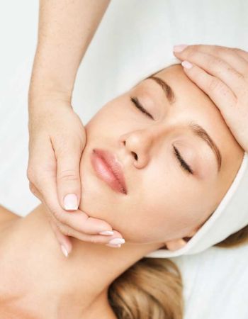 Tratamientos faciales en centro medico estética en Alcorcón